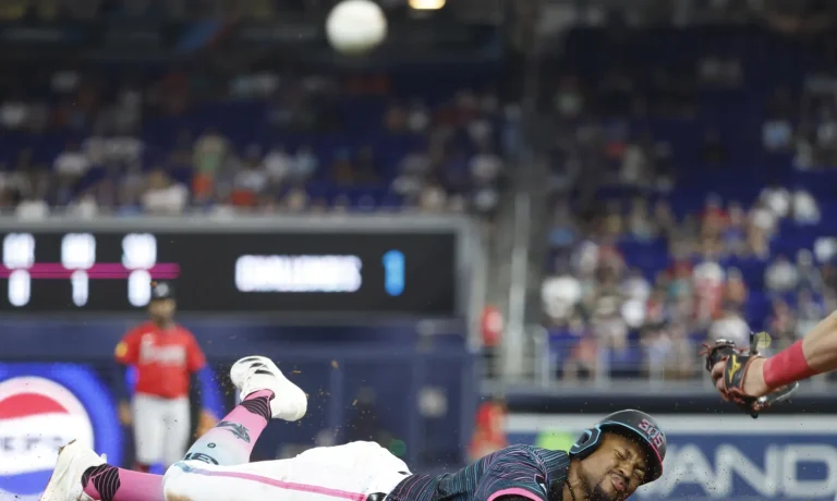 Xavier Edwards first home run