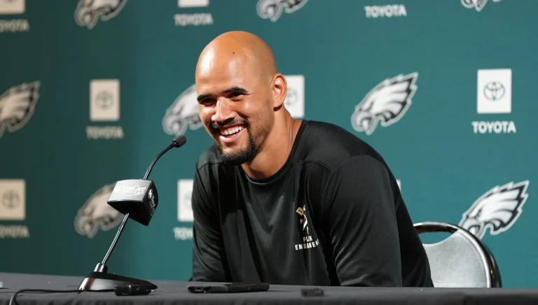 Zack Baun emerging defensive leader for Eagles