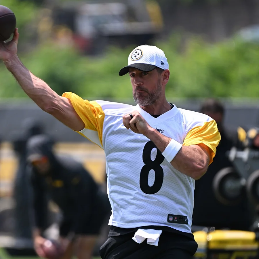 image-of-aaron-rodgers-05-07-2025 Aaron Rodgers