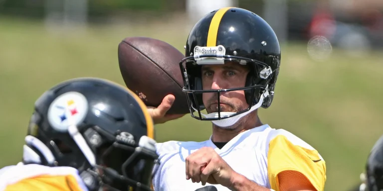 Aaron Rodgers Steelers future