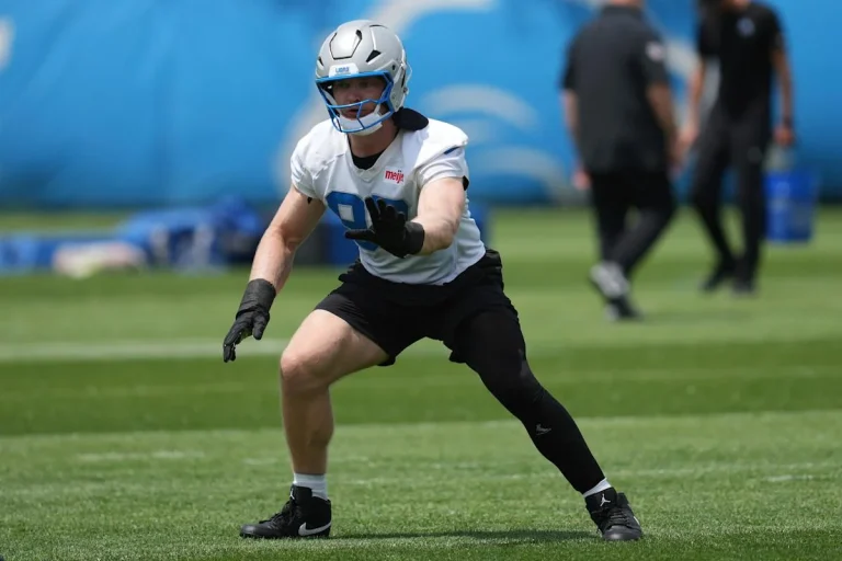 Aidan Hutchinson Lions Playoff Absence