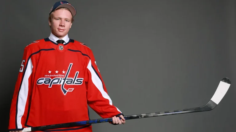 Alex Ovechkin NHL record chase