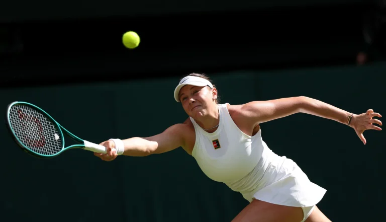 Amanda Anisimova’s Wimbledon ‘Double Bagel’ Defeat Sparks Unbreakable Resilience and Stirring Comeback Hope Amanda Anisimova’s Wimbledon ‘Double Bagel’ Defeat Sparks Unbreakable Resilience and Stirring Comeback Hope