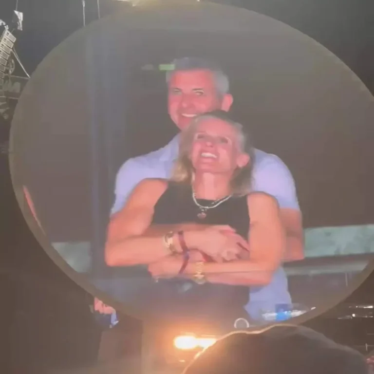 Andy Roddick Coldplay Kiss Cam