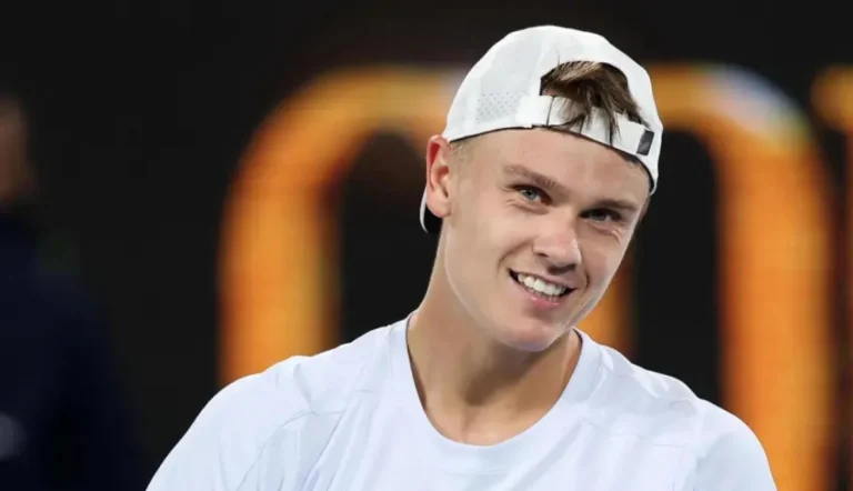 Andy Roddick on Agassi mentoring Rune