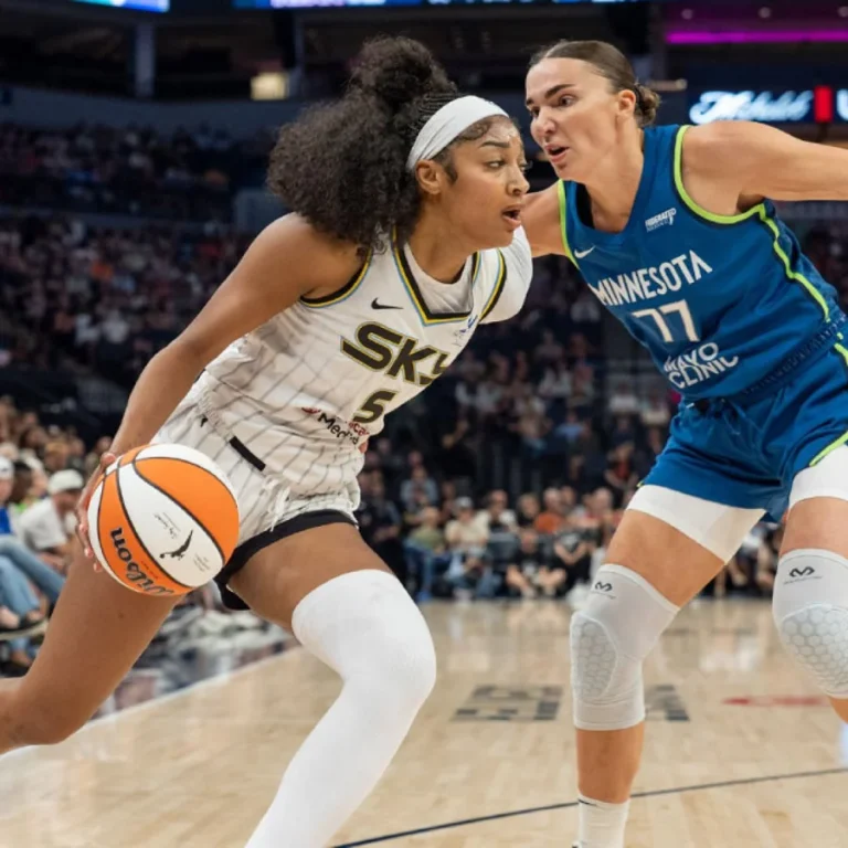 Angel Reese WNBA rebounding streak
