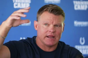 Anthony Richardson Struggles as Daniel Jones Dominates Quarterback Battle in Colts Training Camp Day 1