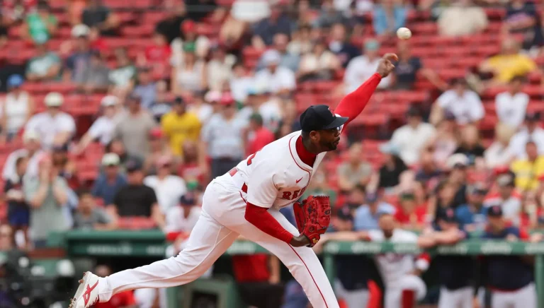 Phillies Target Aroldis Chapman to Strengthen Bullpen in Crucial October Trade Pursuit Phillies Target Aroldis Chapman to Strengthen Bullpen in Crucial October Trade Pursuit