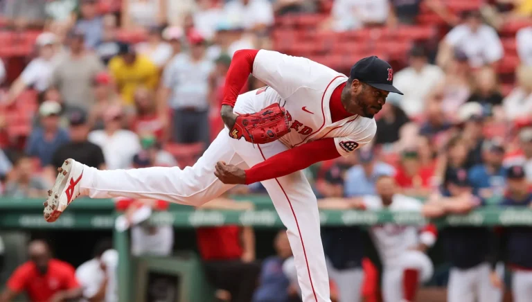 Aroldis Chapman trade rumors swirl as Red Sox weigh deadline deal for surging closer Aroldis Chapman trade rumors swirl as Red Sox weigh deadline deal for surging closer