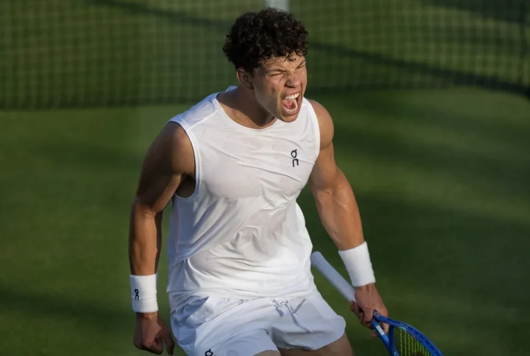 Ben Shelton Wimbledon match commentary