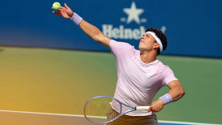 Ben Shelton umpire frustration Washington Open