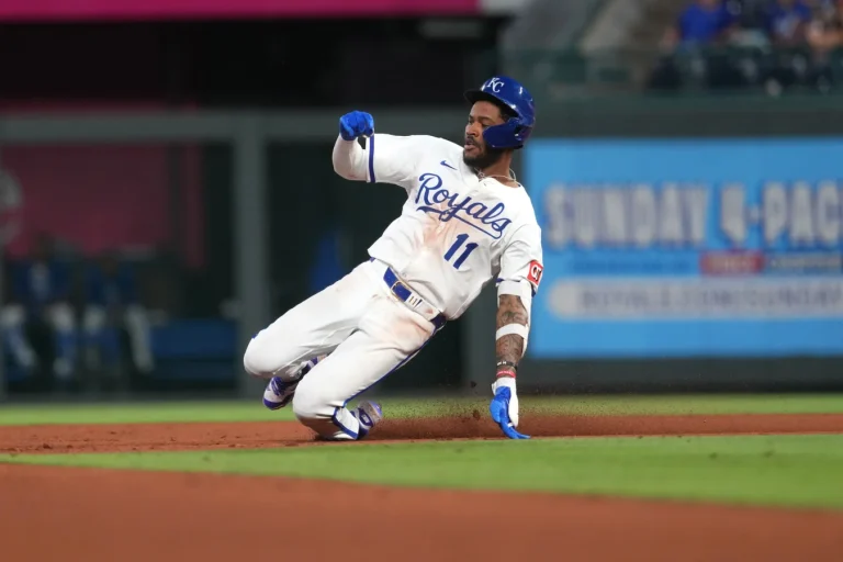 Bobby Witt Jr impossible slide