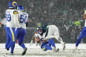 Jalen Carter’s Iconic Sack Echoes Brandon Graham’s Legendary Eagles Play, Defining Philly’s Championship Run