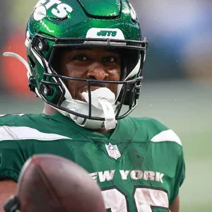 Breece Hall Drops Bold Prediction on Jets’ 2025 Season Outlook: “Our Ceiling Is Very High”