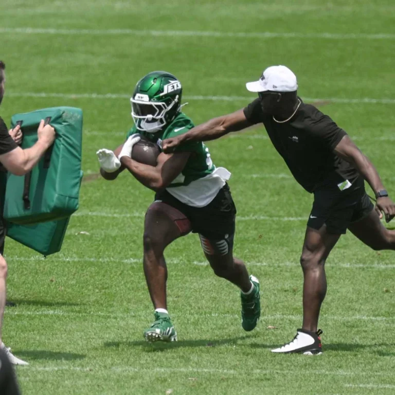 Breece Hall Jets running back plan