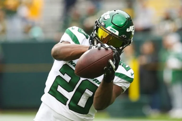 Breece Hall NFL ranking drop