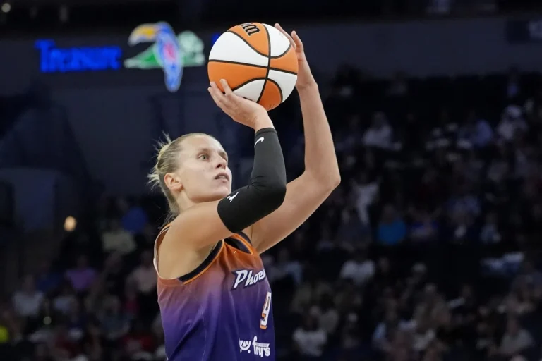 Brittney Griner Phoenix Dream return