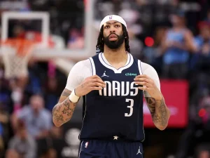 Lakers’ Bronny James Trade Proposal Shakes NBA: LeBron and Son Could Land $259M Combined Deal