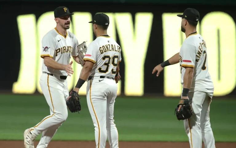 Bryan Reynolds trade no-trade clause