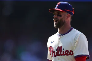 Bryce Harper Frustrated with Umpiring After Phillies’ Late Loss to Giants Sparks Controversy