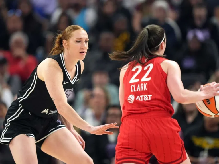 Caitlin Clark Signs Autographs Despite WNBA Injury, No Timetable for Return Revealed Caitlin Clark Signs Autographs Despite WNBA Injury, No Timetable for Return Revealed