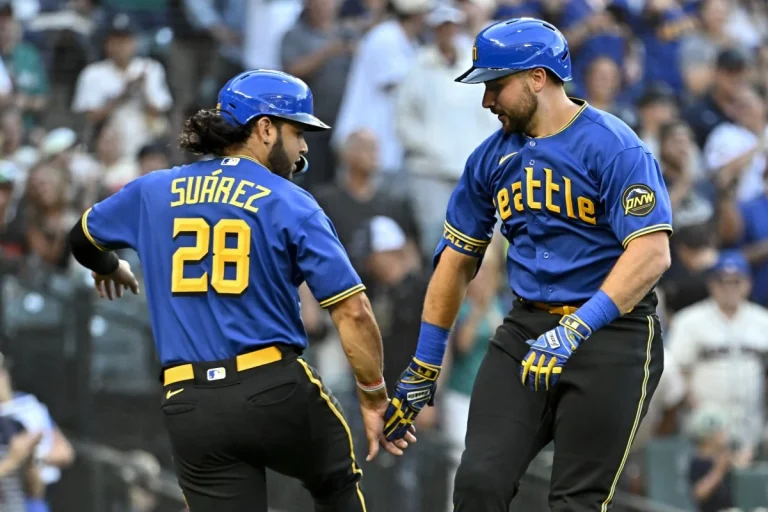 Cal Raleigh Mariners team culture