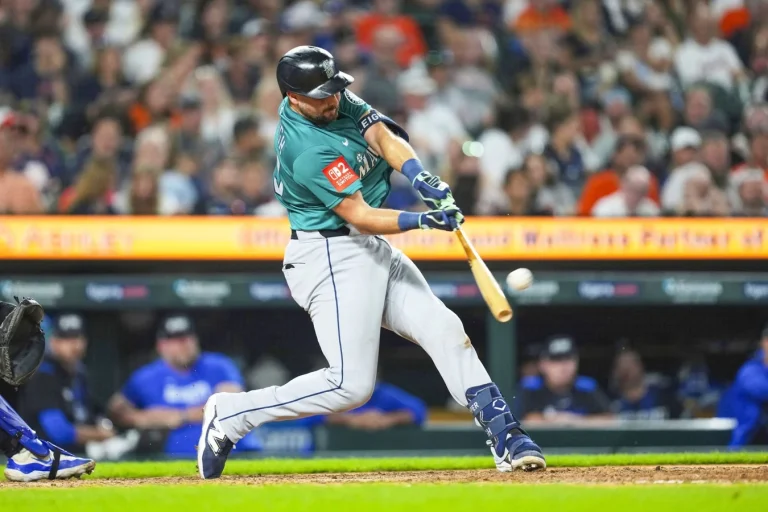 Cal Raleigh historic home run club