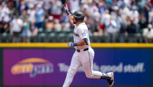 Cal Raleigh’s 35th Homer Smashes Records as Mariners Shut Out Pirates 6-0