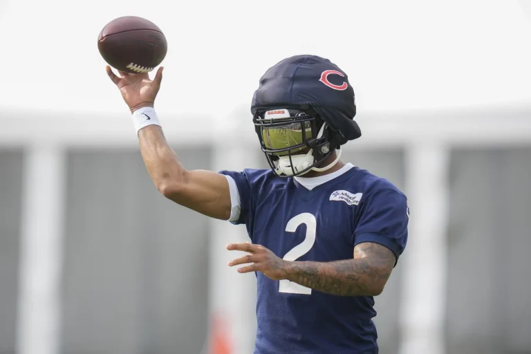 Caleb Williams Bears quarterback progress