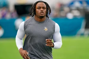 Caleb Williams Opens Up on Quarterback Film Study Struggles Amid Bears Coaching Clash