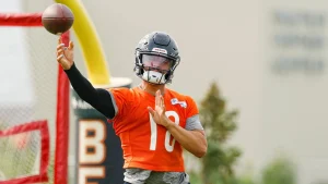 Caleb Williams’ Rough Training Camp Start: Two Interceptions Raise Early Doubts for Bears’ QB