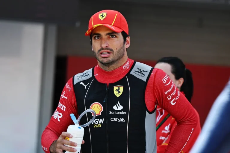 Carlos Sainz Ferrari contract shock