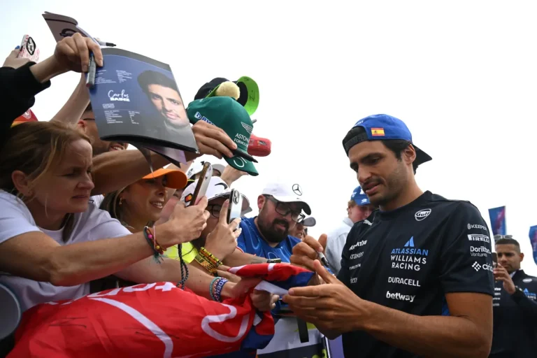 Carlos Sainz Williams reliability issues