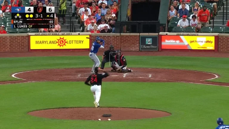 Cedric Mullins spectacular home catch