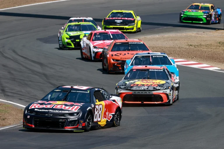 Chase Briscoe NASCAR dirt racing