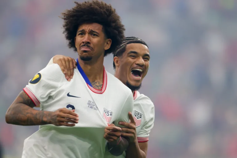 Chase Briscoe Noah Gragson rivalry