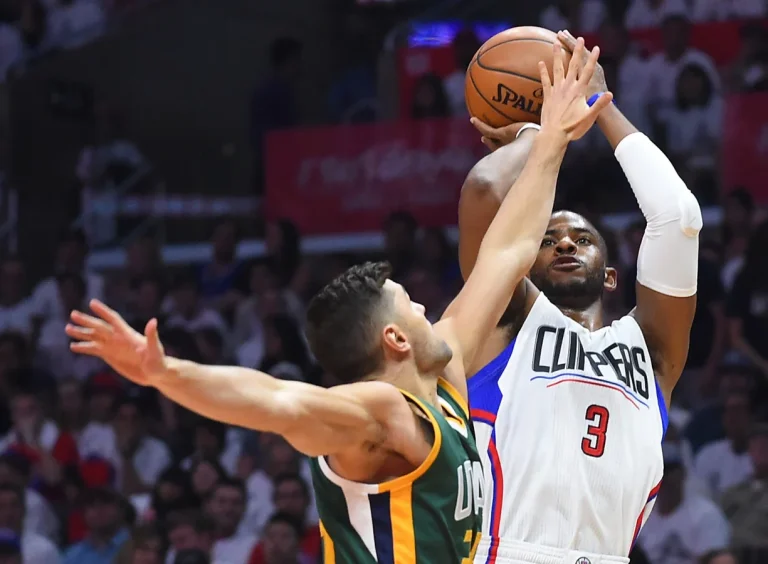 Chris Paul returns to Clippers