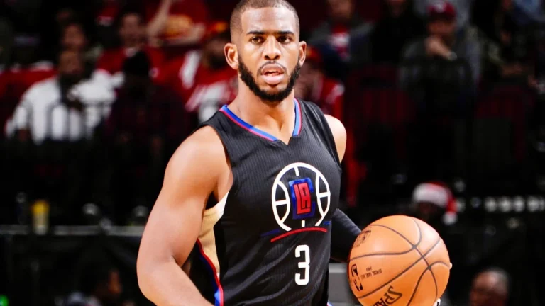Chris Paul returns to LA Clippers