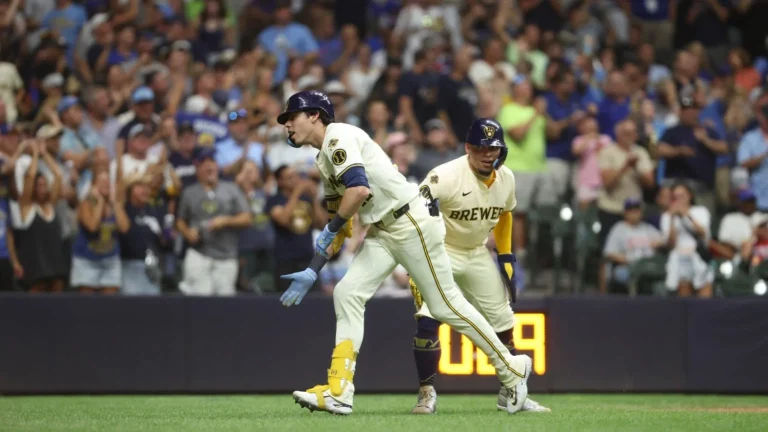 Christian Yelich 20th Home Run