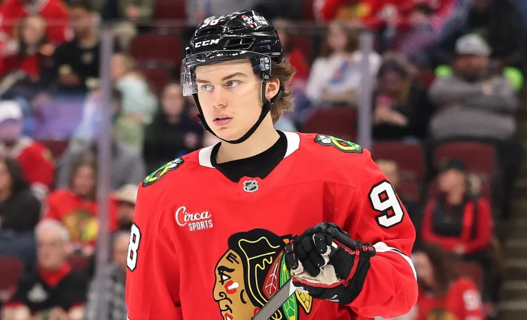 Connor Bedard Blackhawks contract talks