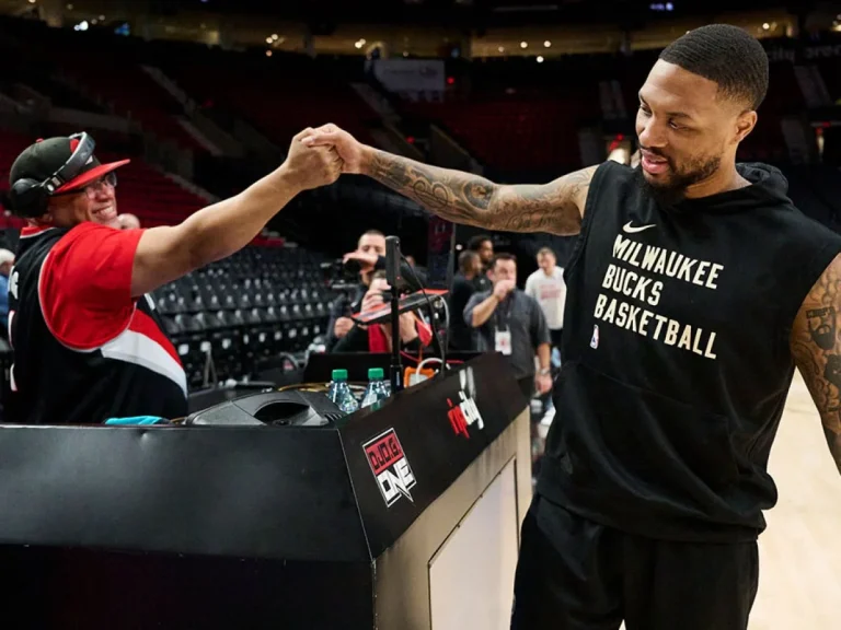 Damian Lillard Bucks transition