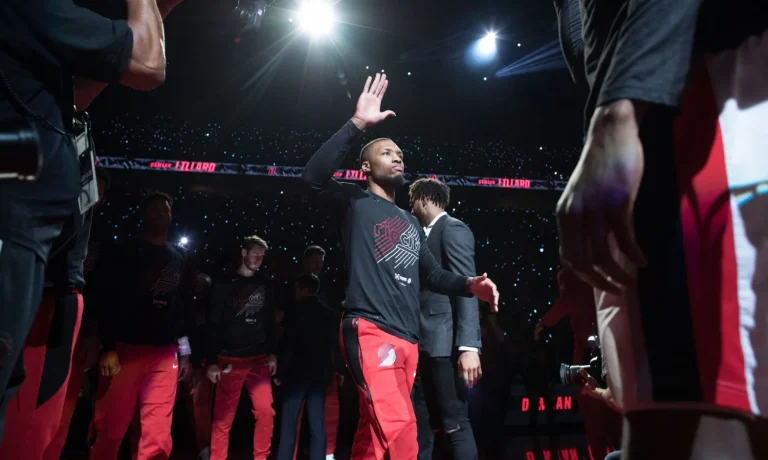 Damian Lillard rookie Yang Hansen