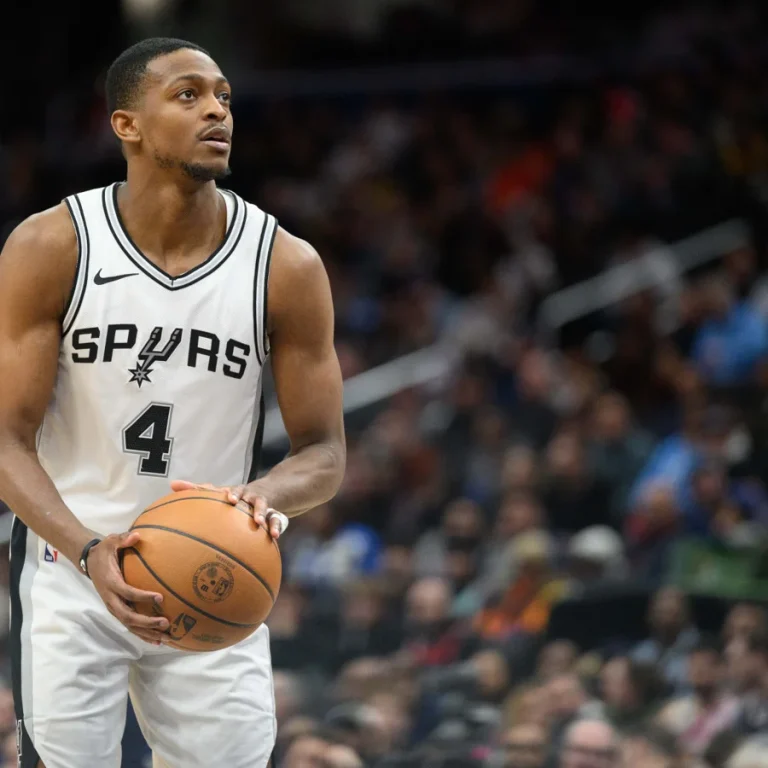 De'Aaron Fox injury update Spurs