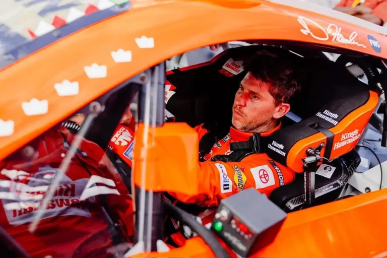 Denny Hamlin Atlanta wreck