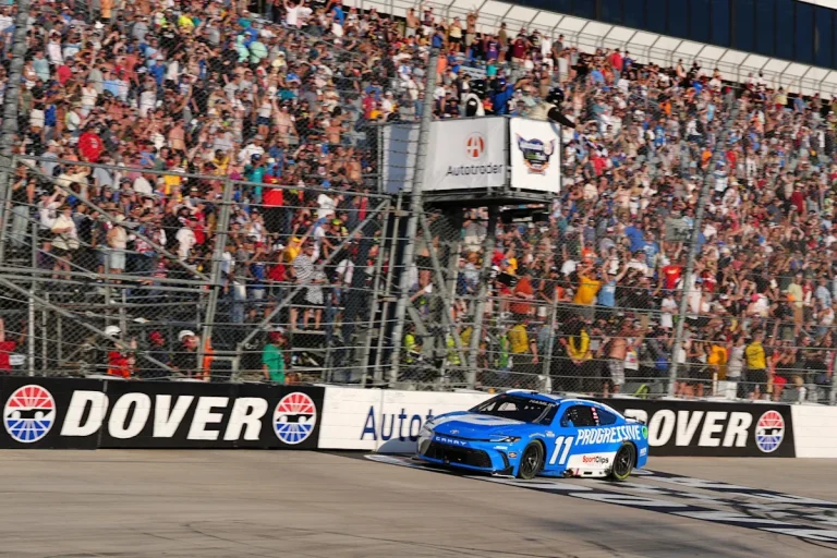 Denny Hamlin final contract extension