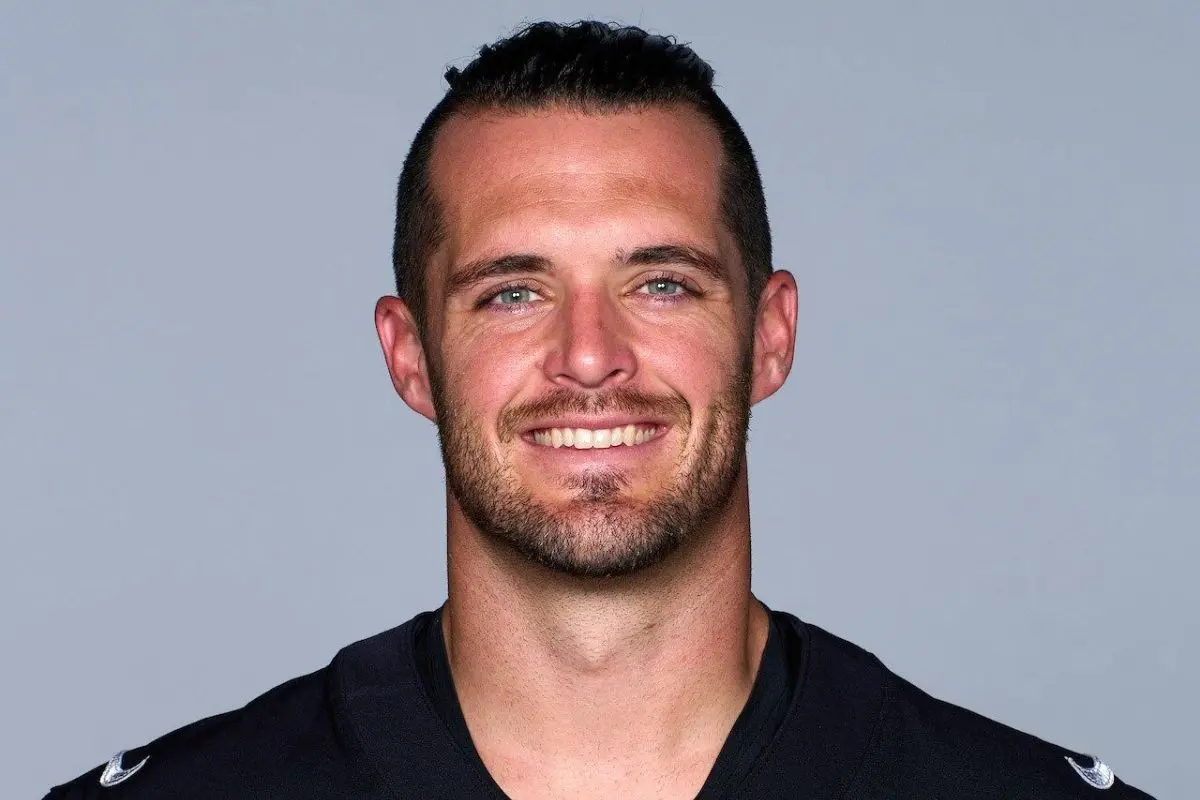 Derek Carr