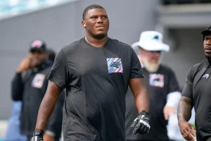 Derrick Brown Gets Full Practice Clearance, Poised for Strong Panthers Comeback in 2024 Season