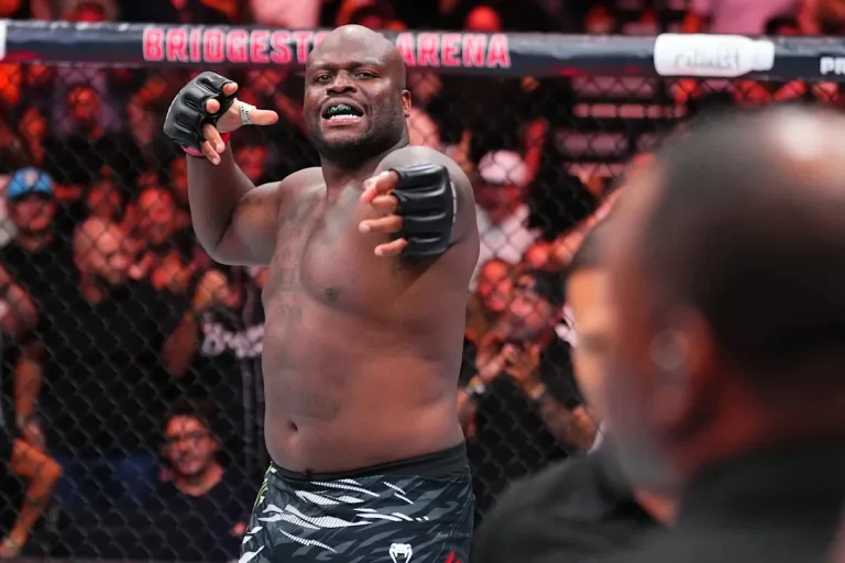 Derrick Lewis Shocks UFC Nashville as Underdog, Slams Disrespect from Bookies and Rivals Derrick Lewis Shocks UFC Nashville as Underdog, Slams Disrespect from Bookies and Rivals