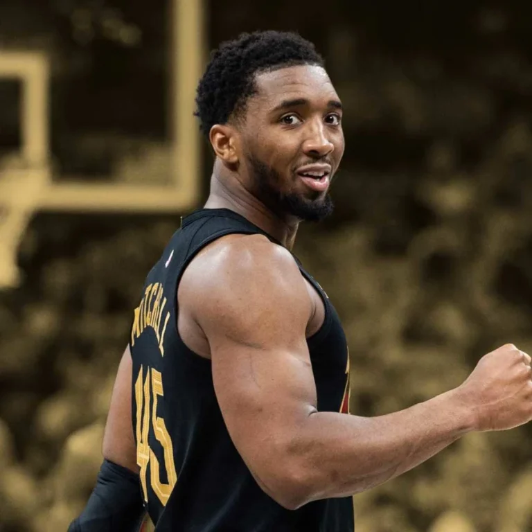 Donovan Mitchell trolls Josh Hart