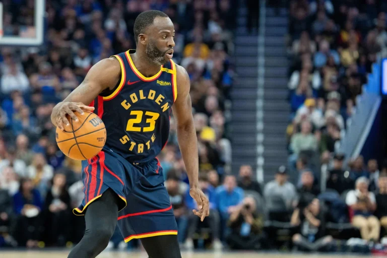 Draymond Green reacts to Lillard return